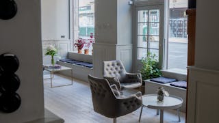 Living Room - Image 2