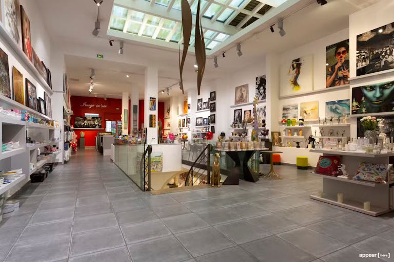 Prestigious Gallery - Centre Georges Pompidou - Image 3