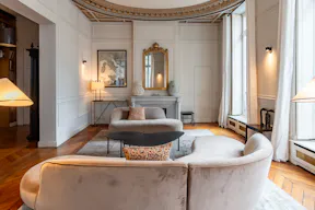 Duplex Haussmannien au coeur du sentier  - Image 23
