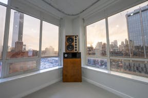 Studio With Amazing Views near Dimes Square - Image 5