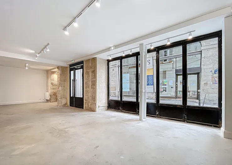 Espace commercial d’exception au cœur du Marais – 134,8 m2 - Image 3