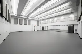 3300 sq ft, flexible white box event space and production studio - Image 0