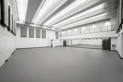 3300 sq ft, flexible white box event space and production studio - Image 0