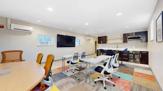 Lawncrest Area Unique Venue - Event and Conference venue for rent - Image 17
