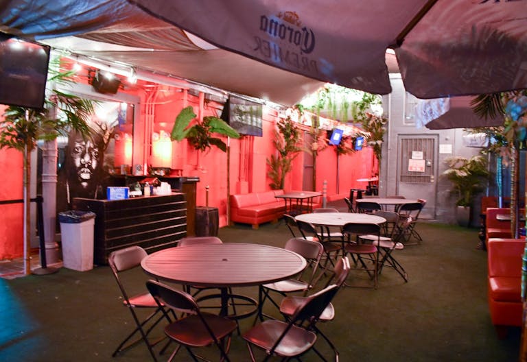 NYC Themed Nightclub & Restaurant - Image 4