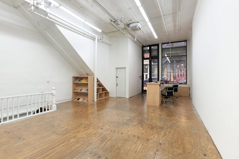 Trendy Walker Street Art Gallery White Box space in Tribeca - Image 2