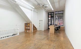 Trendy Walker Street Art Gallery White Box space in Tribeca - Image 2