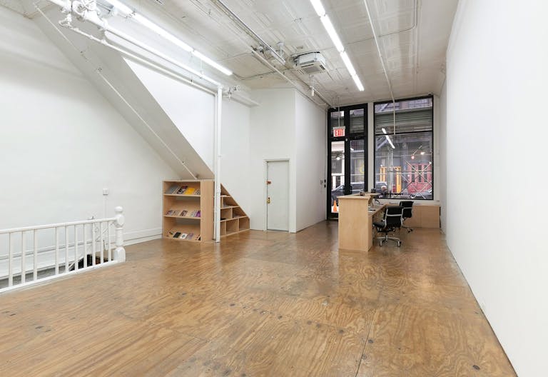 Trendy Walker Street Art Gallery White Box space in Tribeca - Image 2