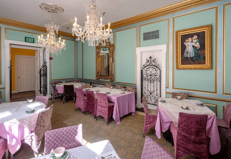 Unique Multi-themed space in a Historical Pasadena building - Image 4