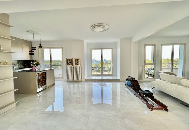 Showroom / Appartement avec vue sur la Fondation Louis Vuitton - Image 1