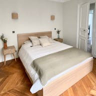 Bel appartement Haussmanien, alliant modernit� et cachet de l'ancien - Image 11