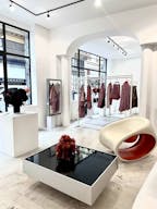 Galerie d'art / showroom / concept store / devanture Monument Historique - Image 8