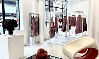 Galerie d'art / showroom / concept store / devanture Monument Historique - Image 8