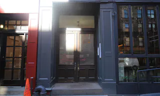 Unique Loft in Prime SoHo - Image 10