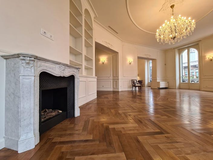 Uno spazio raffinato ricco di storia nel centro di Milano - Image 1