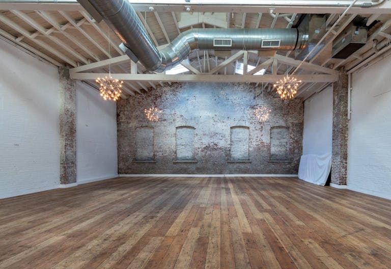 Chic, open loft for film shoots and events! - Image 3