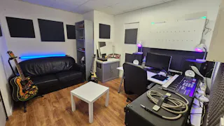 Studio Photo Vidéo Entièrement équipé Disponible à la Location dans la Région Parisienne - Image 2