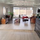 P�niche �venementielle disposant d'un espace extr�mement lumineux et d'une terrasse de 30m�