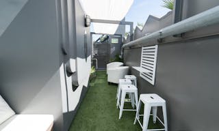 Stunning Art Deco Suite - Image 3