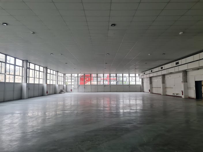 Atypical Space in the 5th arrondissement of Paris - Image 3