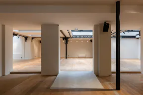 Espace showroom en plein cœur du marais  - Image 5