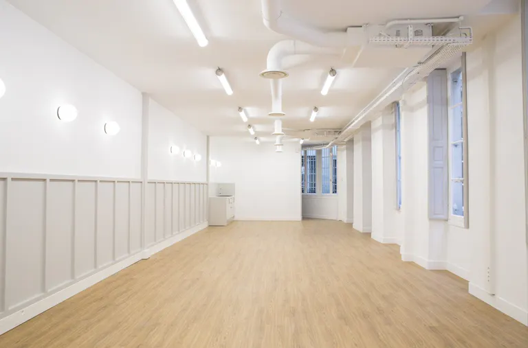 SHOWROOM 150m2 Paris Marais - Image 0