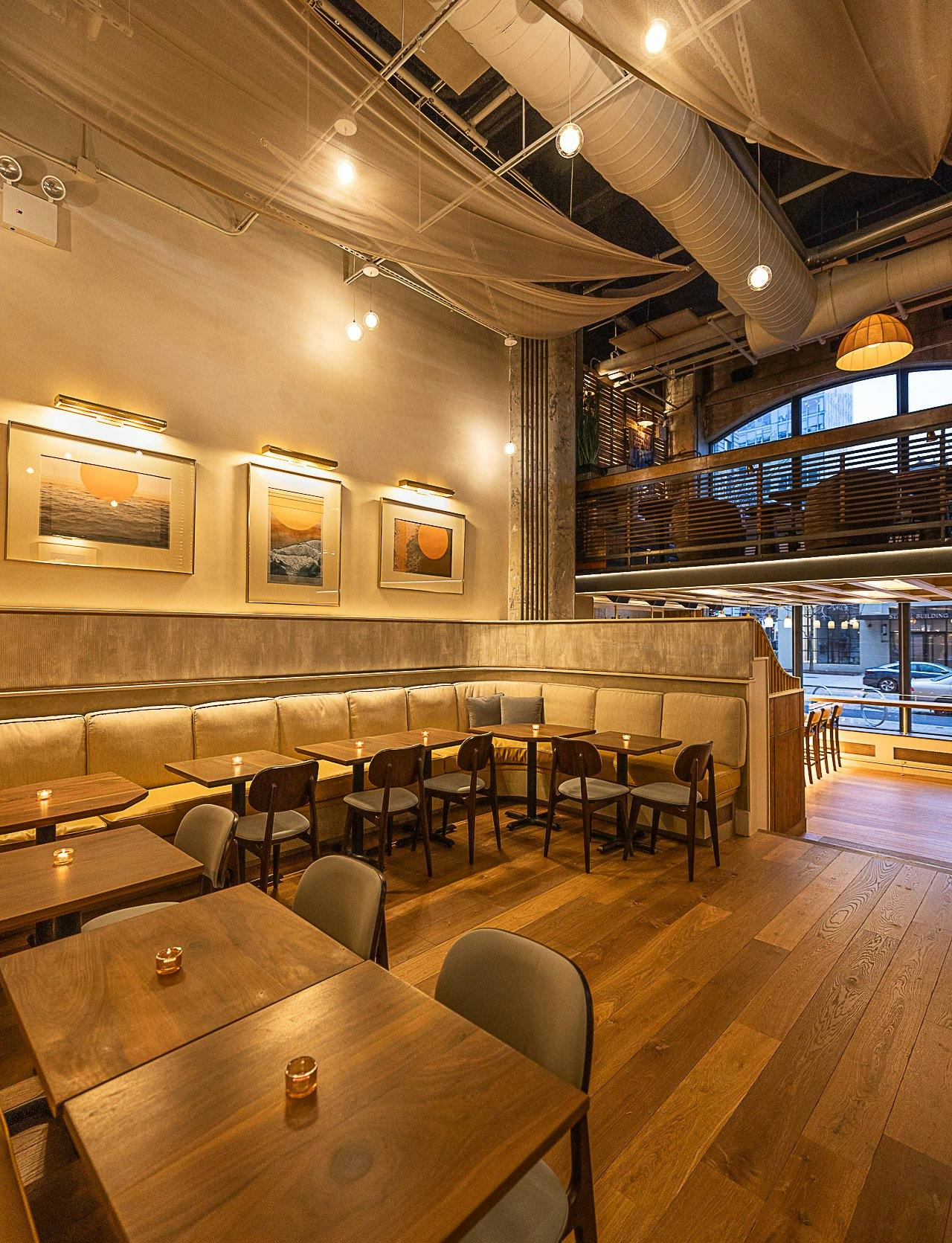 Charming Brooklyn Restaurant and Lounge in DUMBO
