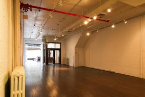 Classic Shop in West Soho - Image 3