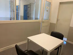 Décor/Lieu de tournage: Prison - Image 13