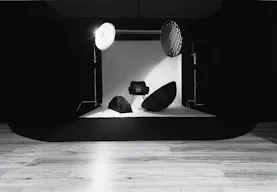 Studio Photo & Vidéo Pro 35m² – Lumière Naturelle dans Corps de Ferme | Cesson-Sévigné (Rennes) - Image 0