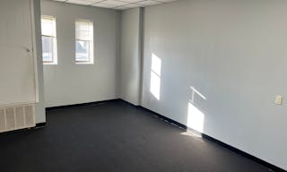 Brand new renovated medical or commercial office for rent - Image 8