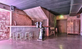 Incroyable espace de 650 m2 - Image 8