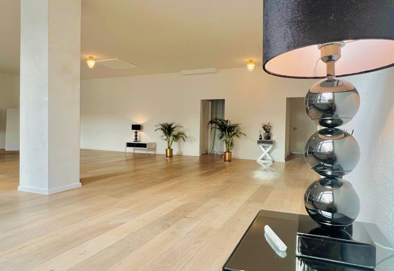 Huge and bright Loft - Image 4