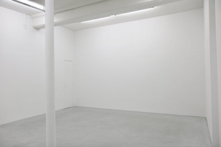 Art gallery in Le Marais - Image 1