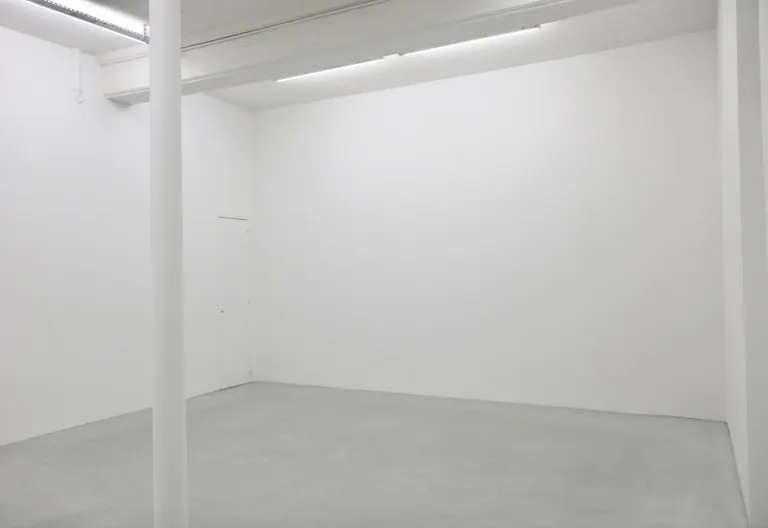 Art gallery in Le Marais - Image 1