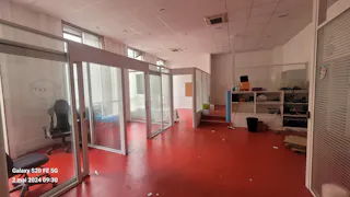 salle de conferance et bureaux ouverts - Image 0