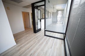 Prime Ground Floor Retail/Office/Creative/Event/Showroom Space in Old Town Pasadena - Image 12