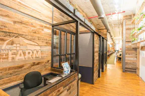 Designer SoHo Loft Space - Image 9