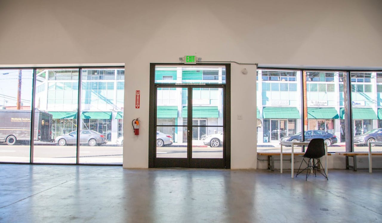 Artsy DTLA Storefront - Image 0