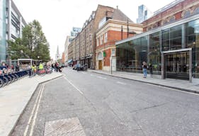 Event and Retail Space in Shoreditch - Image 8