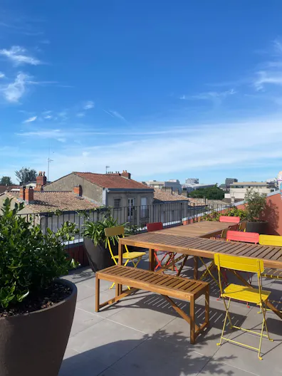 Location bureau individuel avec acc�s aux communs, dans un immeuble d'architecte coeur des Chartrons � Bordeaux - 30M2 - Image 3