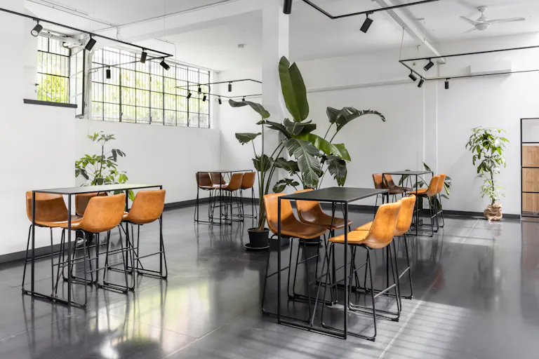 Super cool 280 sqm space in fondazione prada area - Image 4