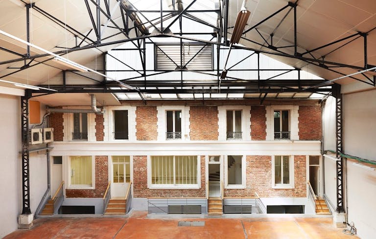 Unique Hybrid Space in Paris - Image 4