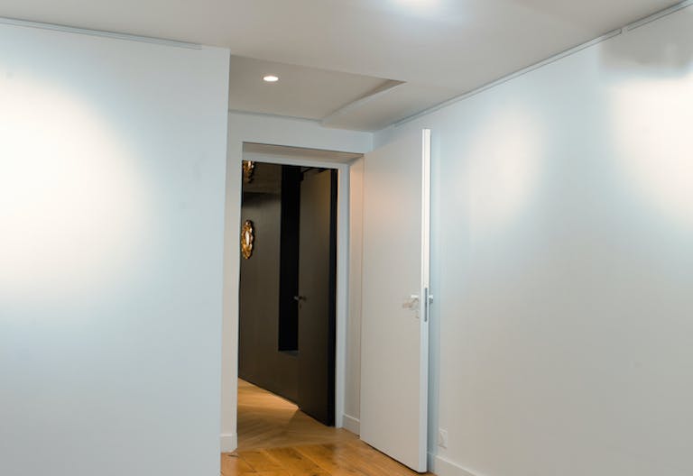 Spacious, streamlined gallery - your projects in the heart of the art district - Image 4