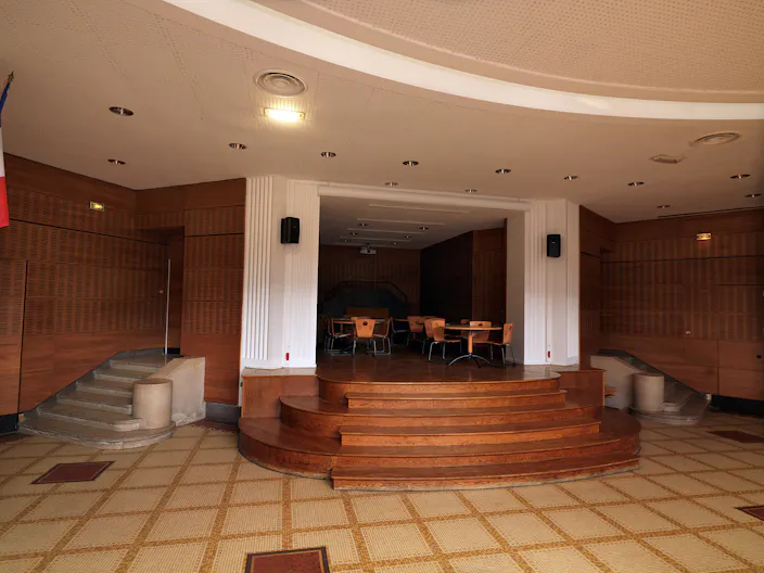 Bâtiment Institutionnel - Image 3