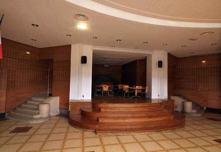 Bâtiment Institutionnel - Image 3
