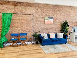 Spacious and Natural daylight studio - Image 1