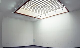 Cosy Art Gallery in Le Havre - Image 2