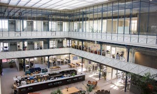 Unique Space in the hyper-centre of Bordeaux - Image 6