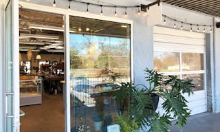 Edgy Eastside Art Gallery & Studio Space - Image 1